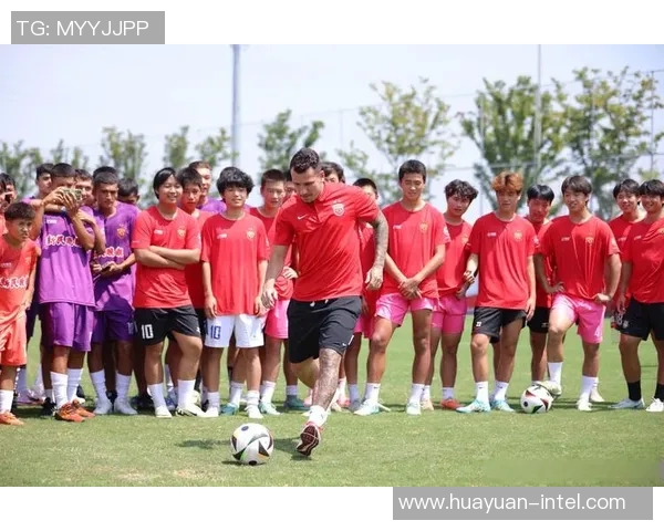 探寻广州足球队的独特节奏与魅力揭秘足球巨献的背后故事